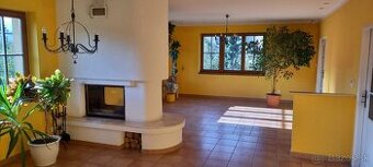 Nadštandardný 6-izbový rodinný dom s veľkou záhradou - 2