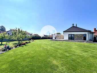 Reality KOMPLEX s.r.o. ponúka na PRENÁJOM exkluzívny rodinný - 2