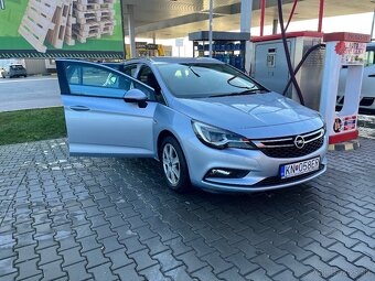 Opel Astra K 1.4 t benzin - kombi - 2