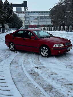 Predám Volvo s40 2.0T - 2