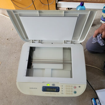 Predám Canon LaserBase MF3220 - 2