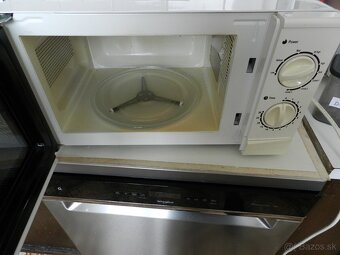 Mikrovlnná rúra+grill - 2