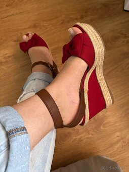 Predam dámske sandále - 2