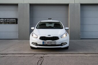 Kia Ceed 1.4i M6, SR - TOP stav - 2