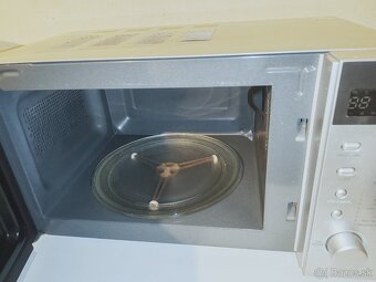 Predám mikrovlnku Philco - 2