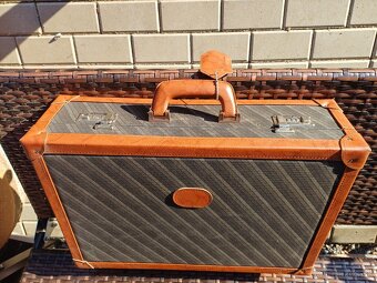 Stary retro kufor - 2