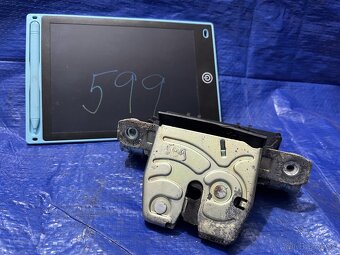 ZAMOK KUFRA OPEL ASTRA H - 2