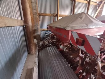 Sejačka accord pneumatícka - 2