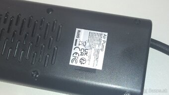 Bezdrôtový akumulátorový kompresor s USB-C nabíjaním - 2