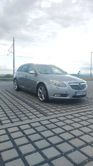 Opel Insignia Sport Tourer - 2