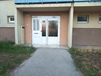 Predám 3- izbový byt Senec - 2