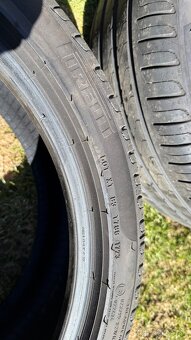 Pirelli Cinturato P7 275/35 R19 - 2