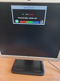 Monitor HP Compaq LE1711 s káblami - 2