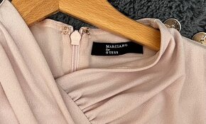 Guess by Marciano top - 2