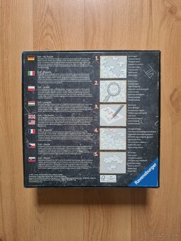 Exit Puzzle: V továrni na hračky 368 dielikov - 2