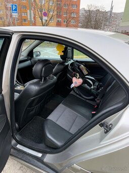 Predám Mercedes c220 na ND v celku. - 2
