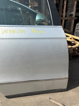 DVERE PRAVE ZADNE VW PASSAT B6 KOMBI - 2