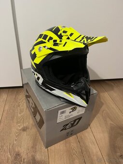 Predám detskú motokrosovú / BMX prilbu MOTOZEM ZED X1.9D - 2