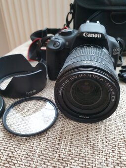 Canon EOS 1200D + objektív + blesk + taška - 2