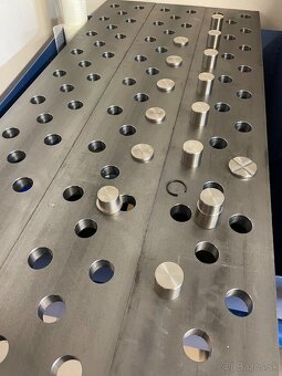 Zvárací stôl 200x100x20mm diery 28 - 2