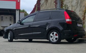 Hyundai I30 cw 1.4 16v 80kw LPG-2012-2.majiteľ-kúpené na SK - 2
