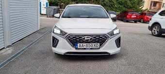 Hyundai IONIQ Plug In Hybrid - 2