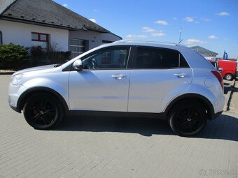 SSANGYONG KORANDO D20T Executive AWD bez koroze 11 - 2