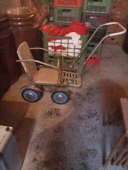 Predám starý detský kočík - 2