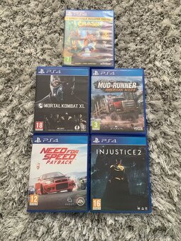 Sony PlayStation 4 - 2