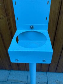 Predám stojan na dezinfekciu rúk aj s nástenkou - 2