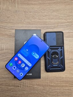 Samsung s25 v záruke - 2