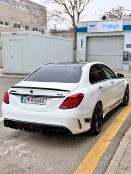 Mercedes C63 - 2