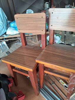 predám drevené stoličky - 2