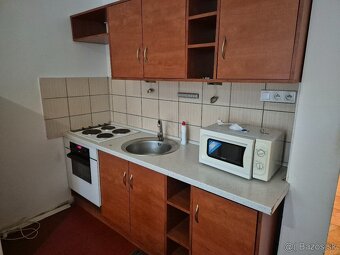 Na predaj útulná garzónka s balkónom - Komárno - 2