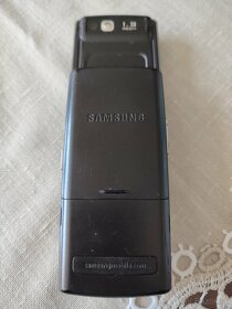 Samsung SGH-J600E - 2
