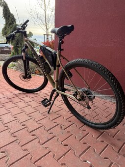 specialized - 2