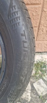 Dridgestone 215/60 R17 letné - 2