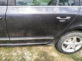 Dvere skoda superb r.v 2010 - 2