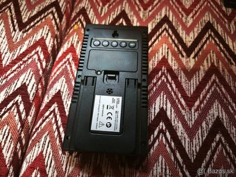 Predám meteostanicu s podsvietením - 2