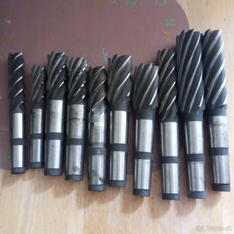 Predám kovoobrábanie naradie - 2