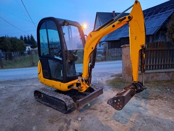Minibager jcb 8018 - 2