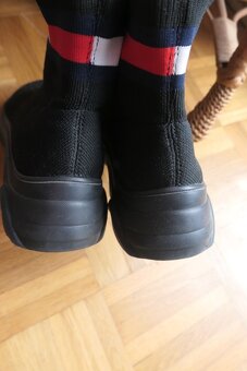 TOMMY HILFIGER ako nove vel. 38 - 2