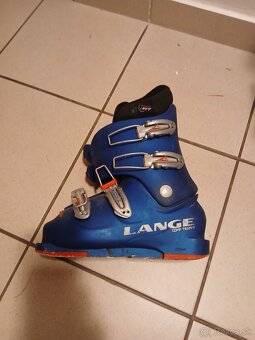 Predam detské lyze. - 2