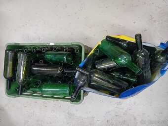 Nepoužité fľaše na víno 0,7l - 69 kusov - 2