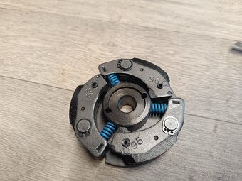 Spojka manet Korado 216 - 2