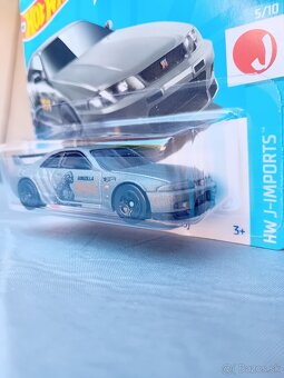 Hot Wheels Godzilla - 2