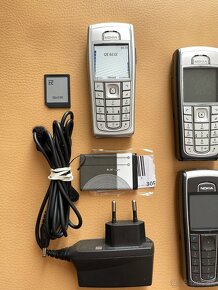 Nokia 6230i a Nokia 6230 - 2