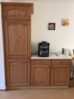 Kuchyňská linka z masivu, včetně spotřebičů, č. 4031 - 2