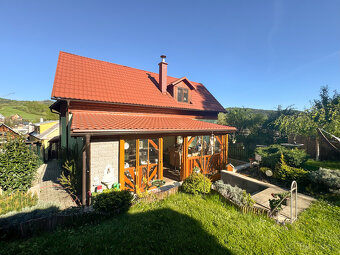 Štýlový 4-izbový rodinný dom v Dlhom Poli, len 15 min. - 2
