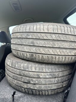 225/45r17 - 2